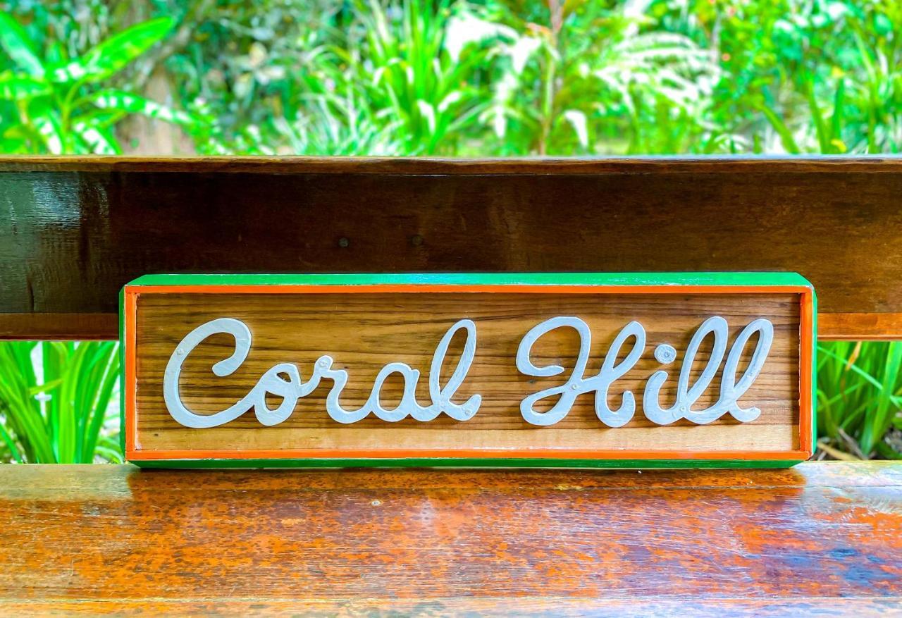 Coral Hill Bungalows Cahuita Esterno foto