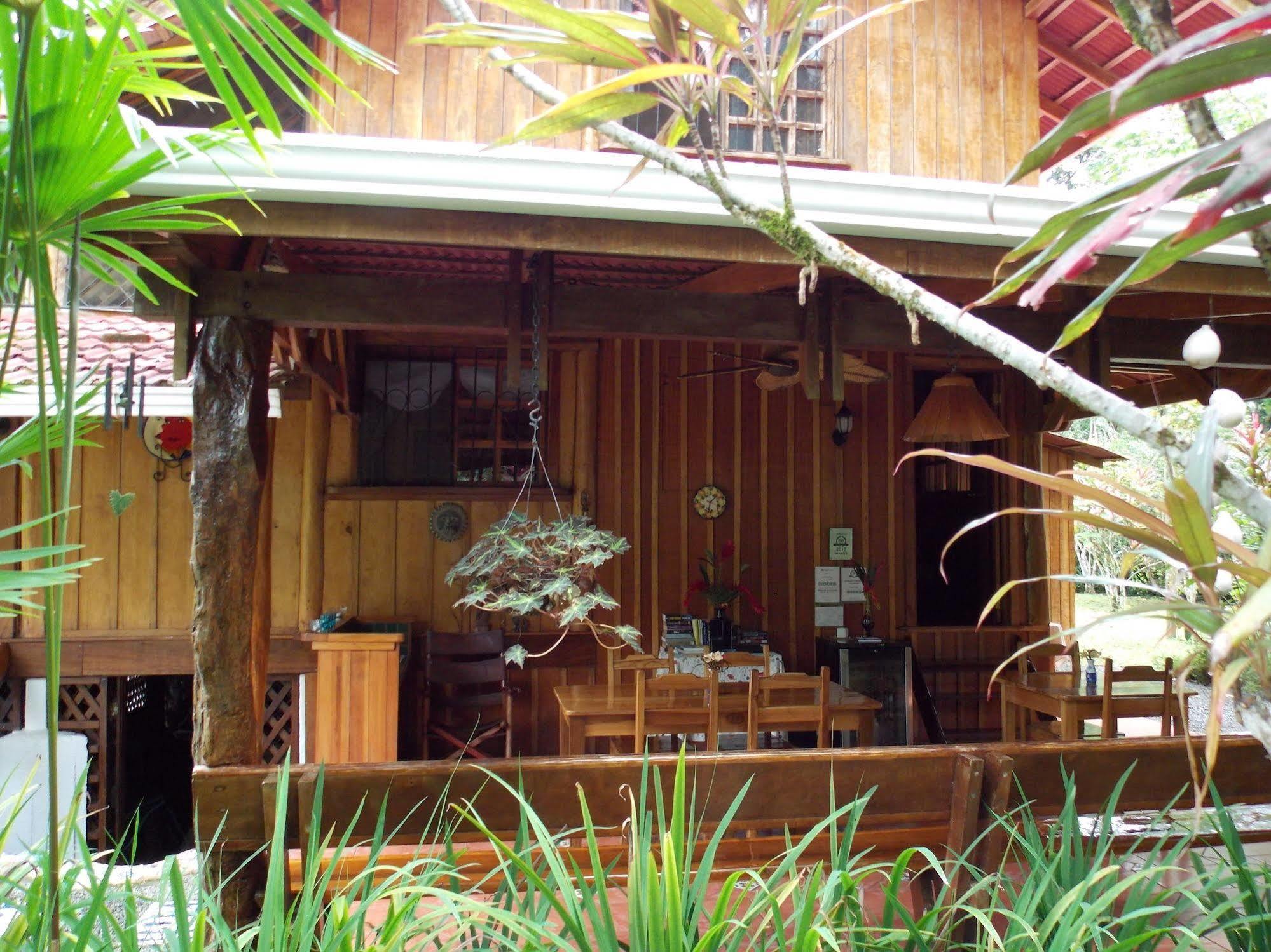 Coral Hill Bungalows Cahuita Esterno foto