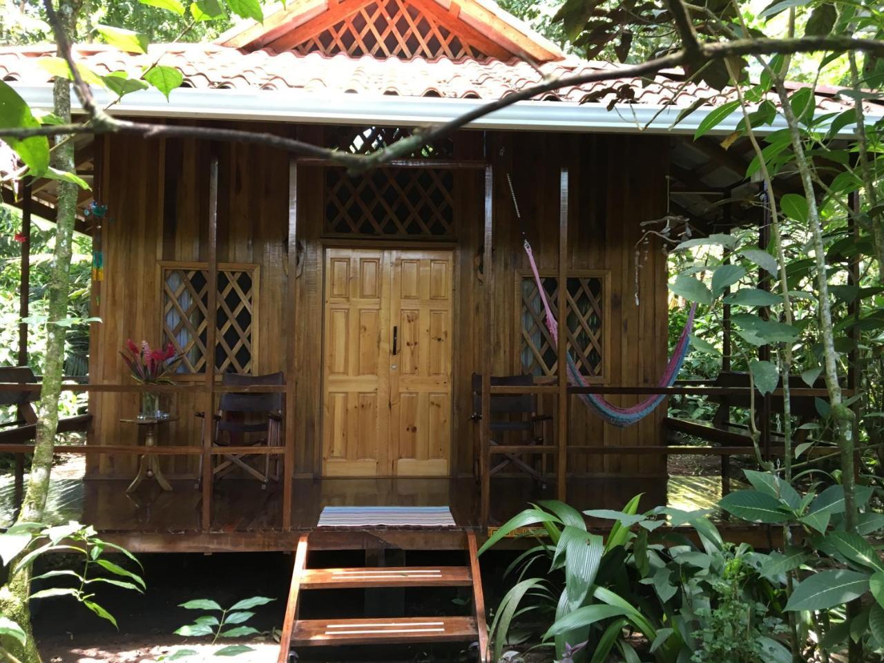 Coral Hill Bungalows Cahuita Esterno foto