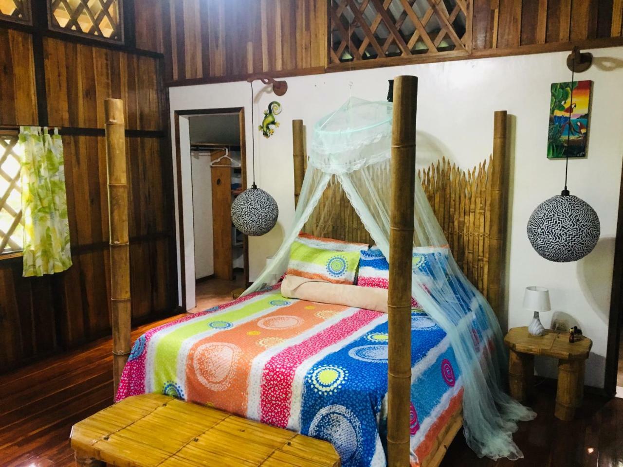 Coral Hill Bungalows Cahuita Esterno foto